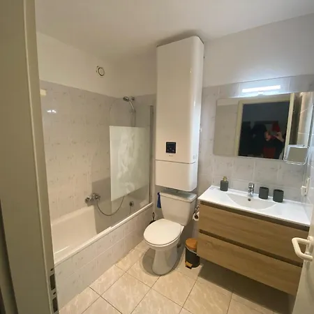 Apartment In With Garden, Cleaning Included Nieuwpoort