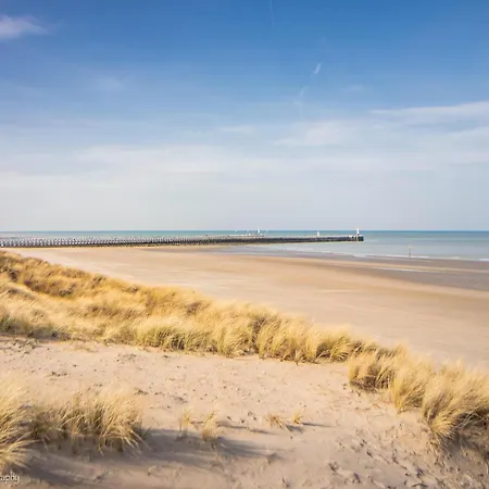 In Near Sandy Beaches, Cleaning Included Nieuwpoort